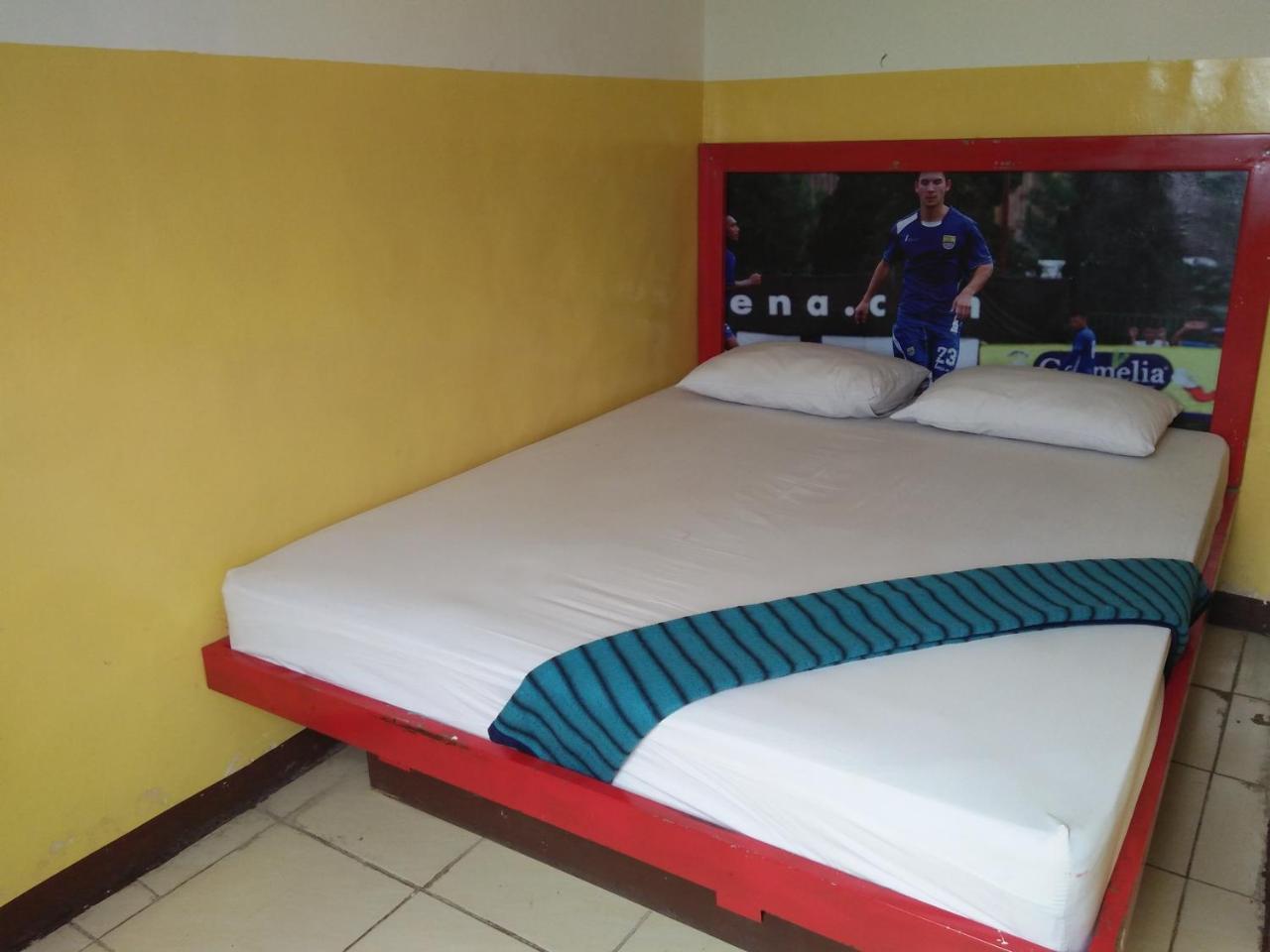 מלון פקאנבארו Wisma Bintang Lima מראה חיצוני תמונה